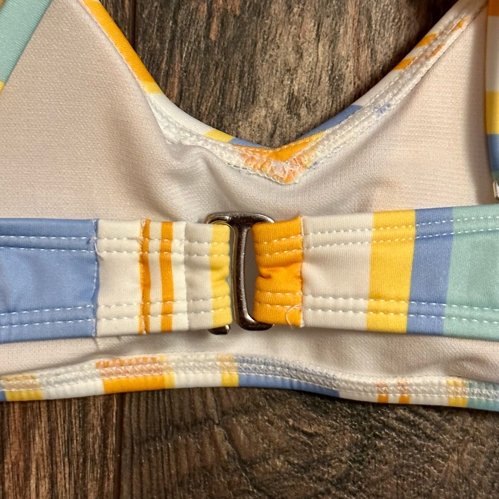 Hurley 2 piece bikini BNWT size medium - Picture 4 of 16